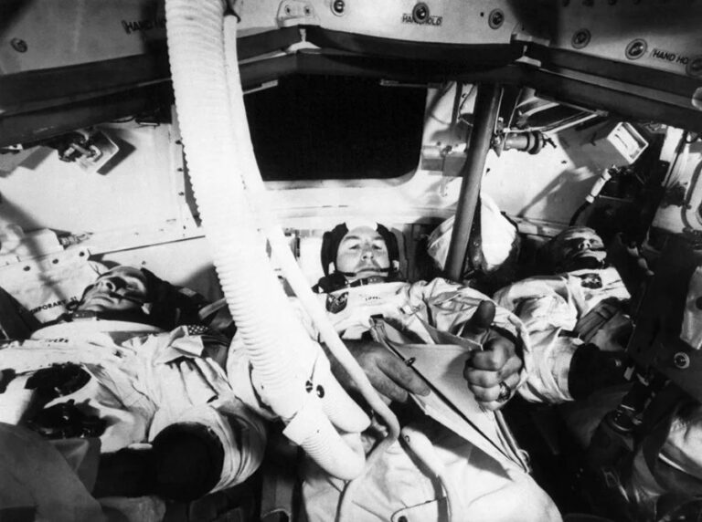 Fallece a los 97 años el astronauta Jim Lovell, famoso por el «Houston, tenemos un problema»