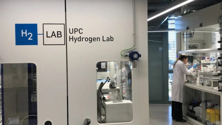 El laboratorio de hidrógeno de la UPC solicita fondos para expandir sus instalaciones y actividades