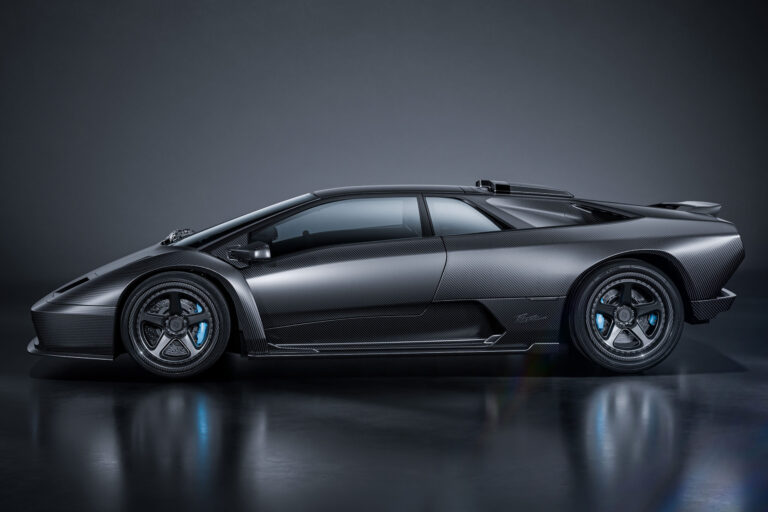 Eccentrica Pacchetto Titano: un extremo Lamborghini Diablo Restomod