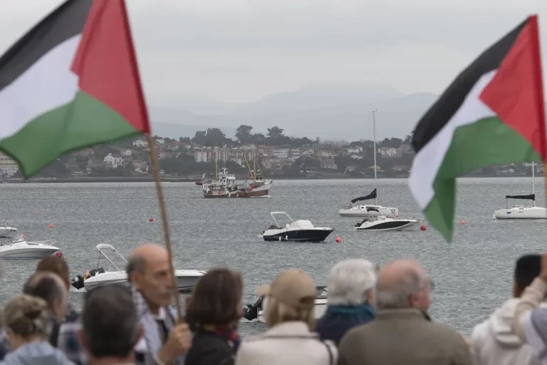 Luis Tosar, Carolina Yuste y Jordi Évole respaldan una flotilla de solidaridad con Palestina