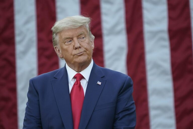 Trump avisa que el arancel a las farmacéuticas podría alcanzar hasta el 250%