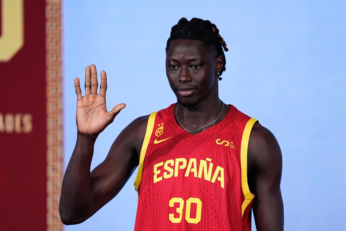 Ndiaye deja la concentración del equipo nacional por una lesión antes del Eurobasket