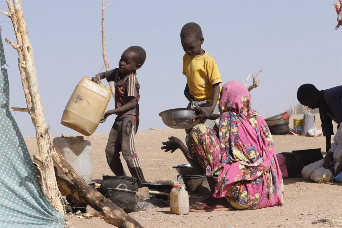España y otros países donantes advierten que "la gente se muere de hambre" en Darfur