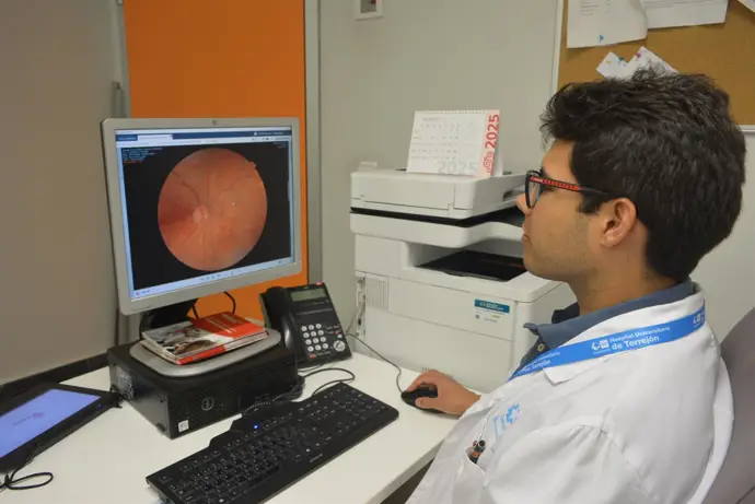 Dolor intenso en los ojos, enrojecimiento y disminución de la visión son señales para consultar