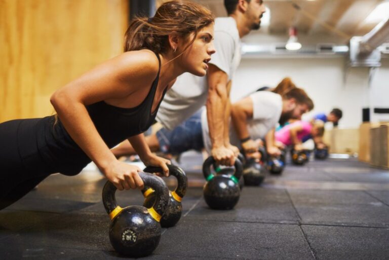 El exceso de entrenamiento afecta la salud física y mental de las personas que lo practican