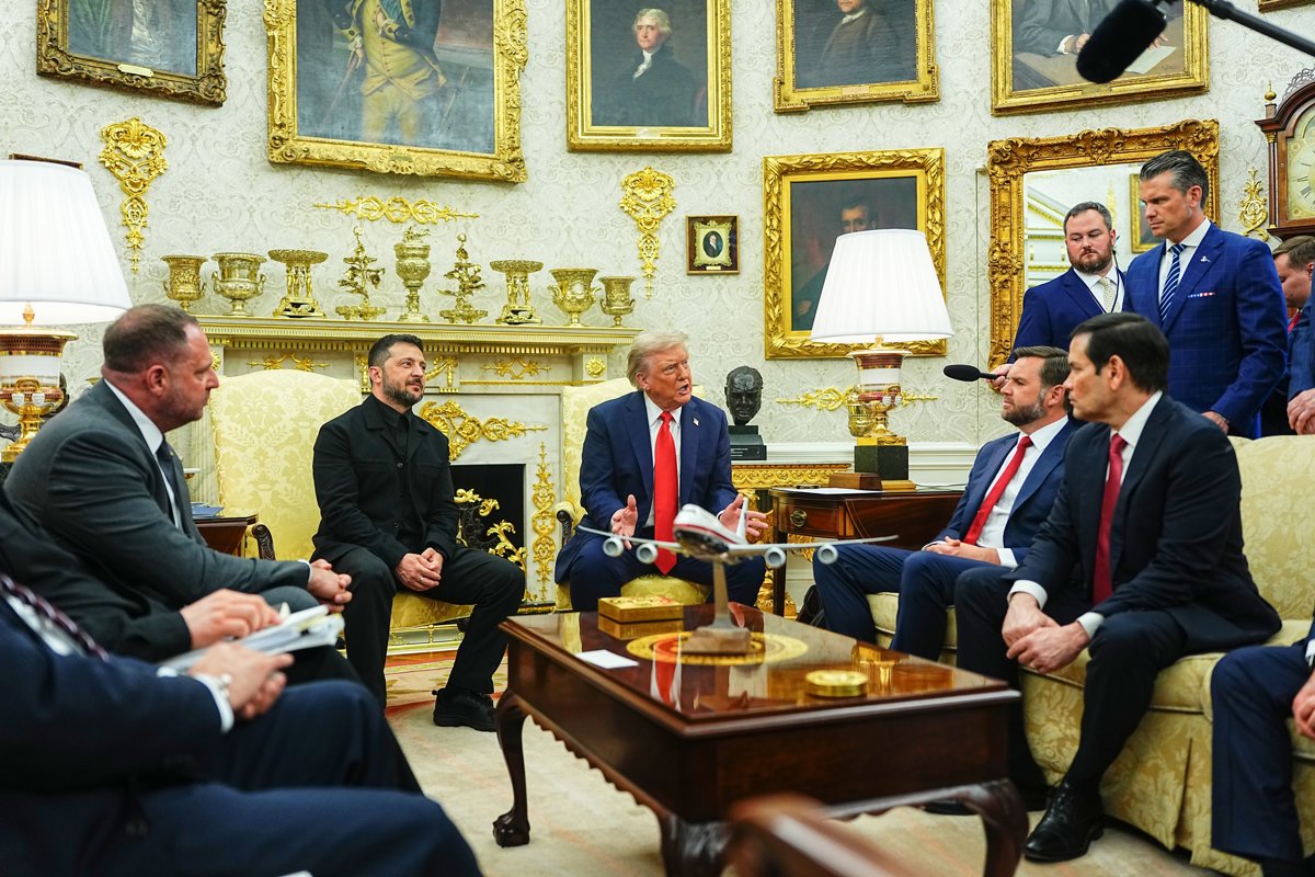Trump y Zelenski apoyan una reunión trilateral con Putin para avanzar hacia un acuerdo de paz