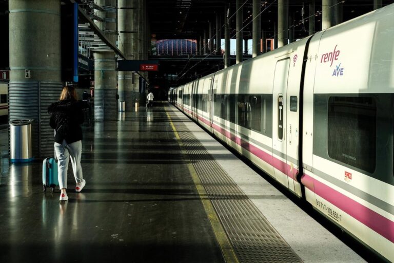 Renfe designa tres nuevos consejeros para su filial de Viajeros, fortaleciendo su estructura