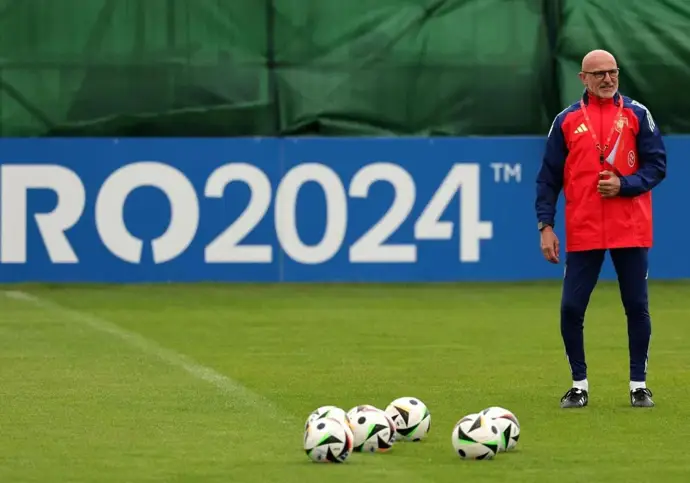 De la Fuente anunciará el viernes 29 de agosto la lista para los dos primeros partidos de