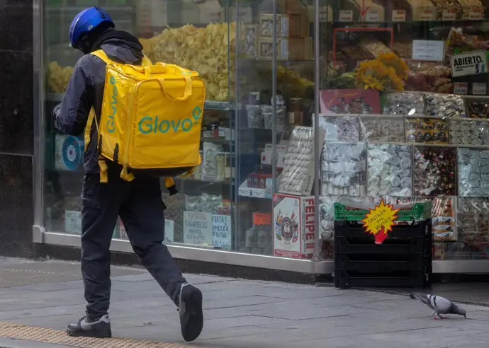 Delivery Hero cuestiona el futuro de Glovo en España por las sanciones millonarias a su modelo