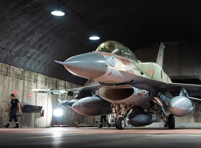 Israel ataca un supuesto objetivo de los hutíes en la capital yemení