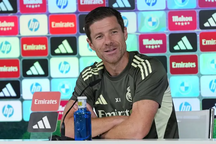 Ceballos continúa con nosotros, es parte del equipo y estoy satisfecho con su permanencia