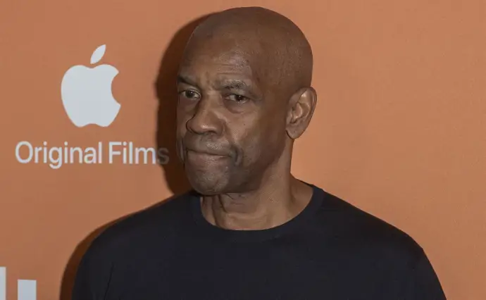 Denzel Washington confiesa que está "cansado" del cine y ya no ve películas