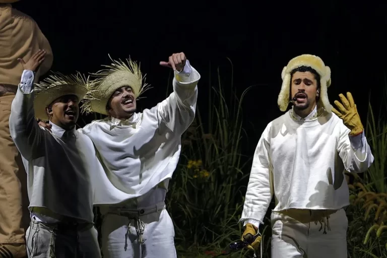 Bad Bunny será el artista principal en el espectáculo de medio tiempo del Super Bowl