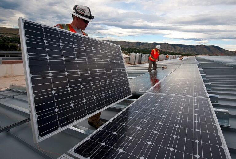Las comunidades energéticas crecen en 2024, sumando 659 en España según los datos recientes
