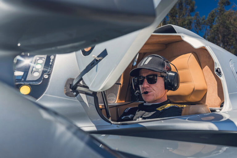 Porsche 963 RSP: Roger Penske conduce su exclusivo modelo personalizado