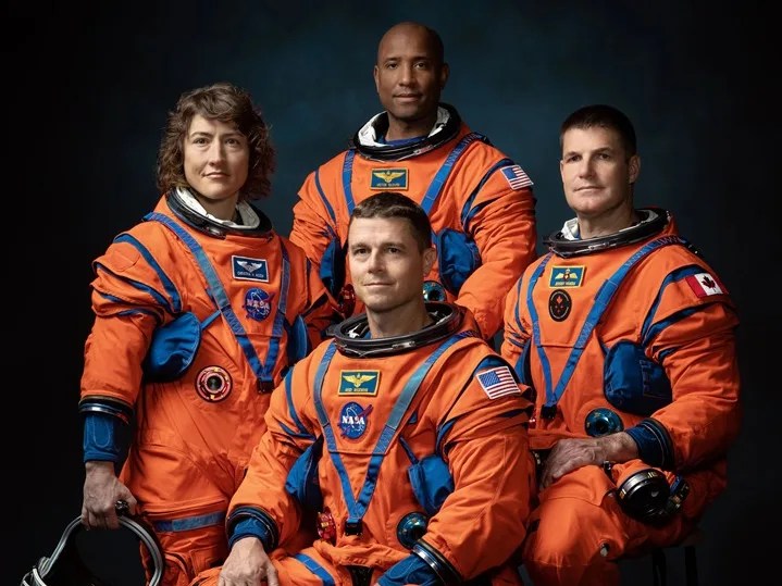 Astronautas de Artemis II listos y emocionados por explorar la cara oculta de la Luna y su luz LED