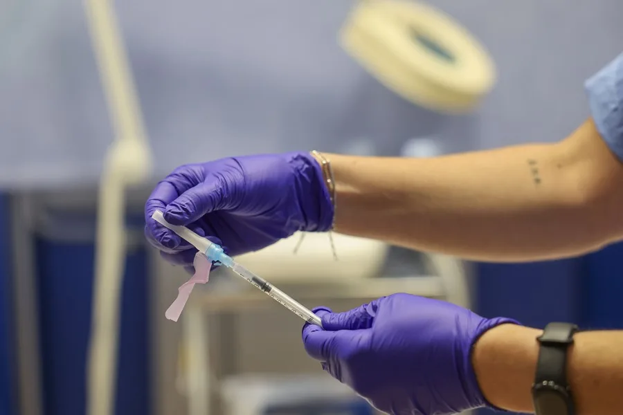 Vacuna intranasal experimental elimina el virus de covid-19 en modelos animales. Oracle asegura la