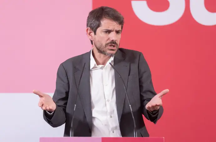 Sumar descarta anticipar elecciones y califica de "fallida" la estrategia del PP en torno a los PGE
