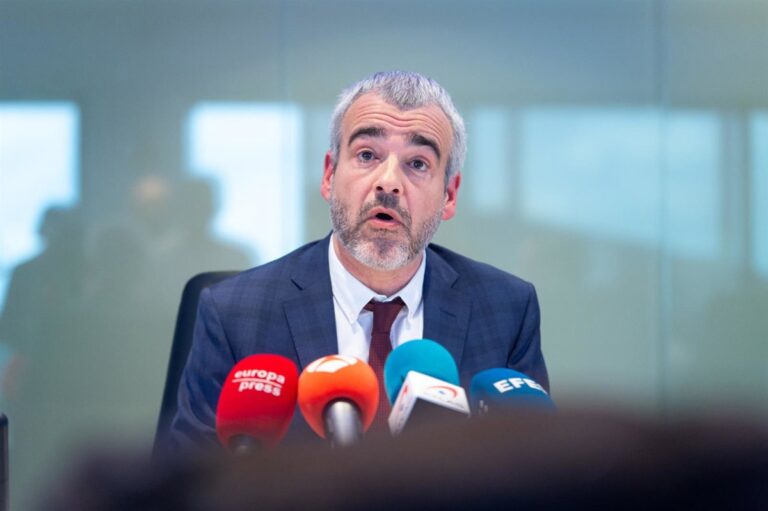 Aena critica a Ryanair por su "fariseísmo" y menciona el impresionante bono de 100 millones de