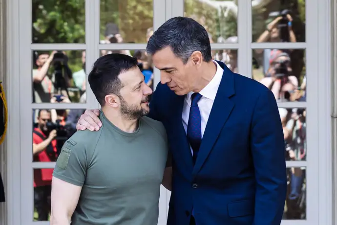 España se sumará a las garantías de seguridad de Ucrania "cuando haya paz", indica Albares