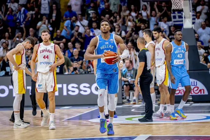 España se despide del Eurobasket sin lograr llegar a octavos de final y sin épica en el torneo