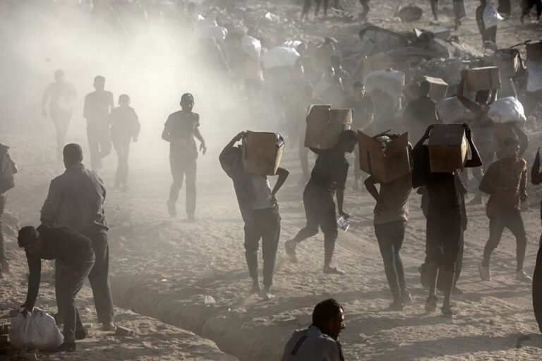 La profesión médica condena la violación de derechos humanos en Gaza y pide un cese al fuego