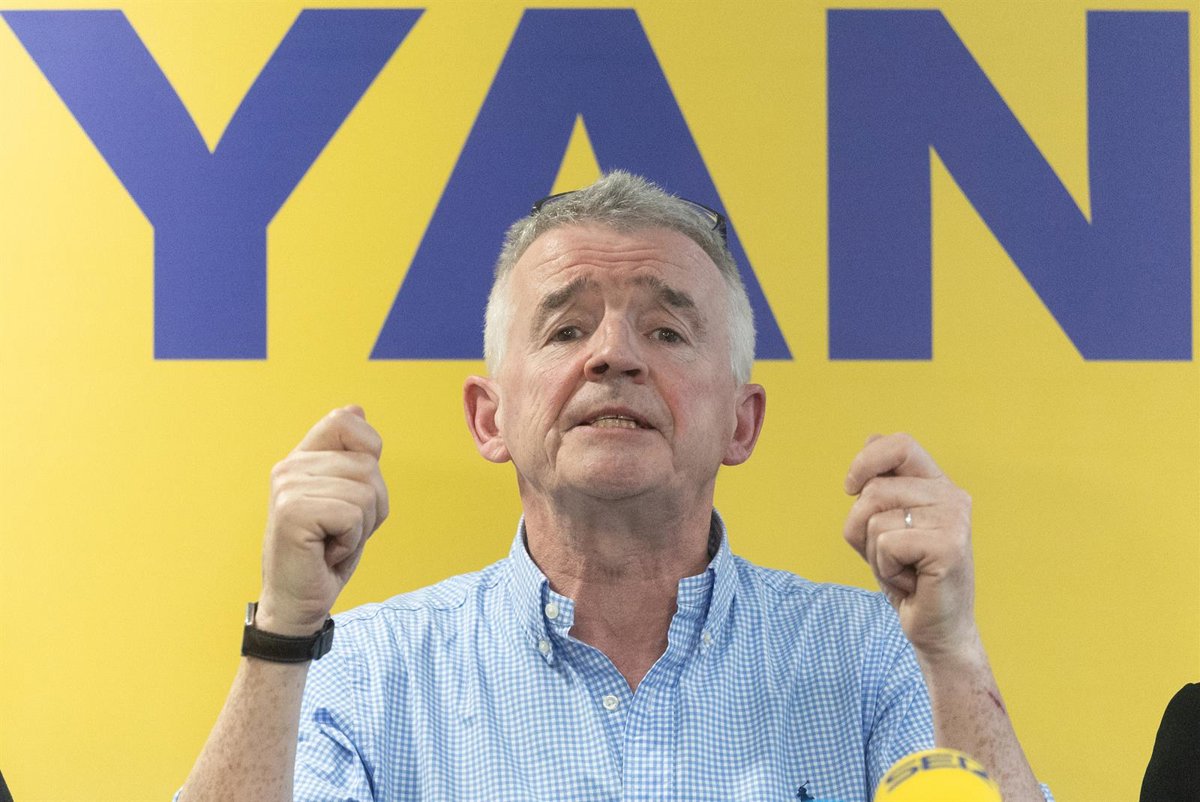 Ryanair advierte con reducir un millón de asientos el próximo verano si Aena no disminuye las