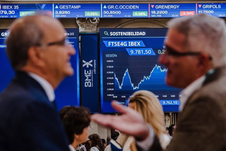El Ibex 35 concluye la semana en 15.300, con un incremento del 3% en su valor