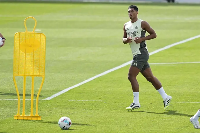 Bellingham y Camavinga, las grandes sorpresas del Real Madrid en su debut en Champions