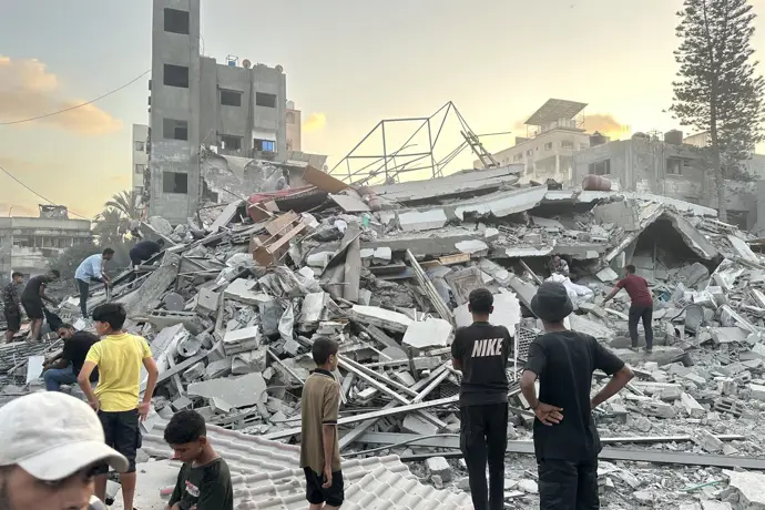 Las fuerzas israelíes inician una ofensiva a gran escala para intentar tomar la ciudad de Gaza