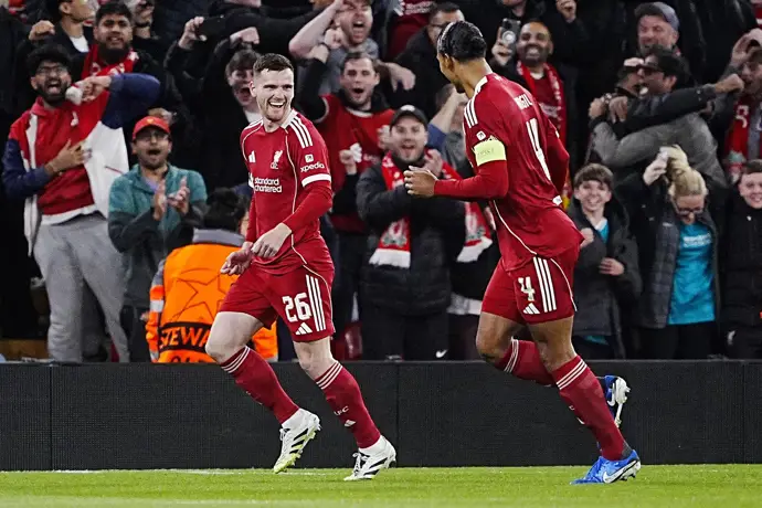 Anfield se impone al doblete de Llorente en un emocionante enfrentamiento entre dos grandes del