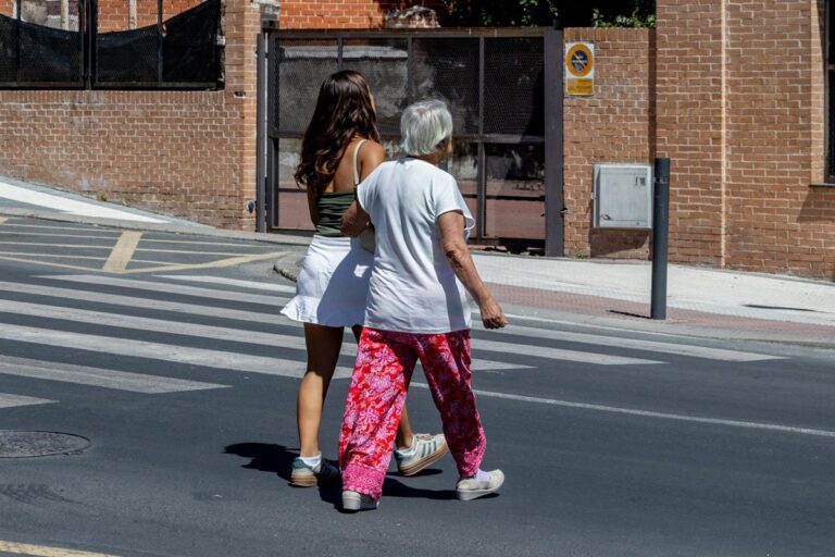 Los jubilados actuales reciben más que los trabajadores jóvenes de menos de 35 años, según un