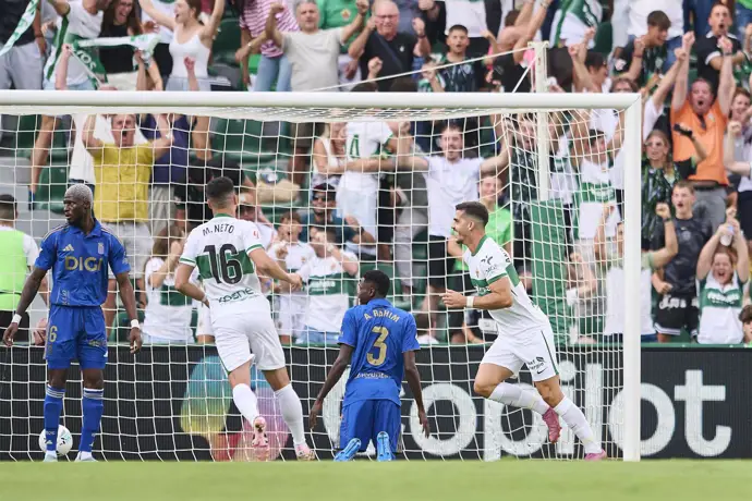 El Elche enfrenta dificultades en su historia, mientras que en Vallecas destacan los porteros