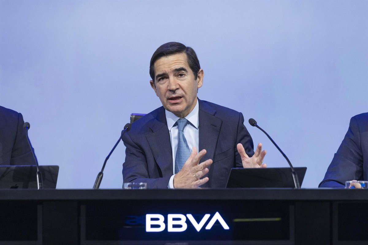BBVA incrementa su oferta sobre Banco Sabadell un 10% al proponer una compensación total en