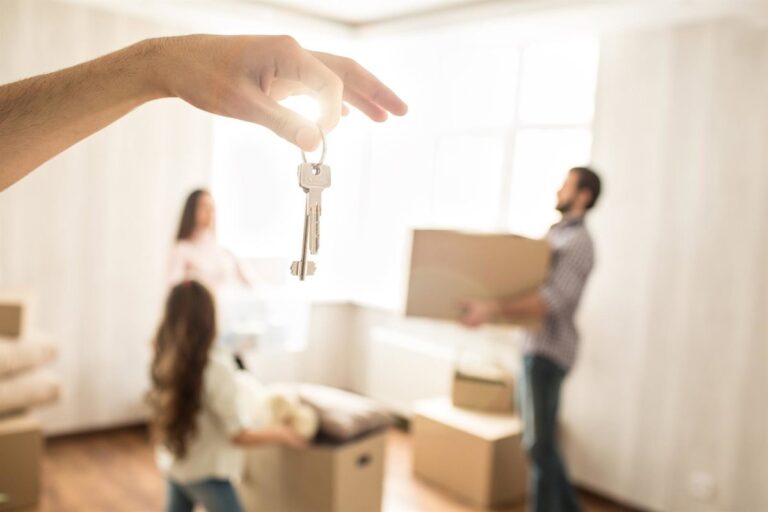 Los boomers destinan hasta 1.000 euros al mes a la hipoteca, mientras que los jóvenes no alcanzan