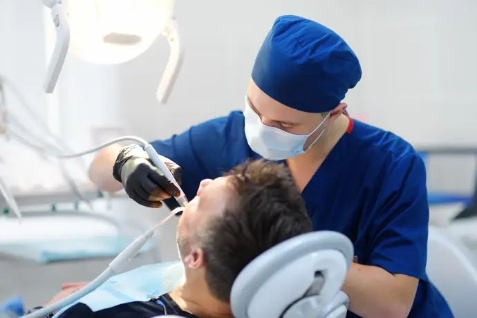 Dentistas resaltan que el cuidado dental es clave para controlar enfermedades cardiovasculares