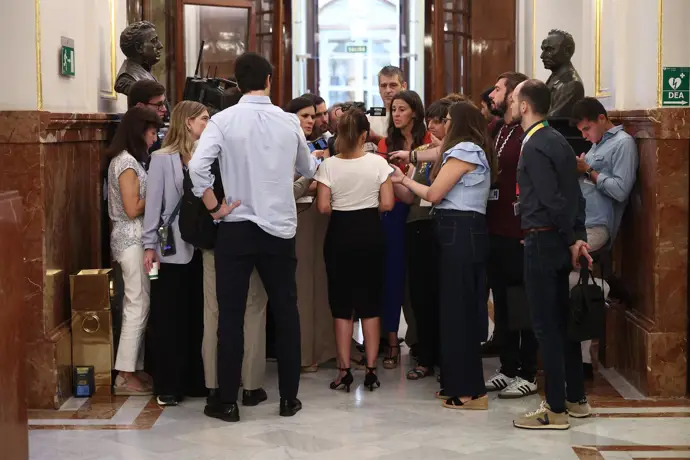 Los partidos, excepto el PP y Vox, eligen sus representantes para el consejo que sancionará a