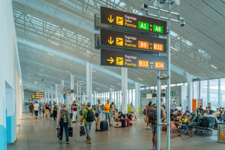 Los asientos aéreos internacionales a España aumentan un 5,2% en octubre, alcanzando los 12