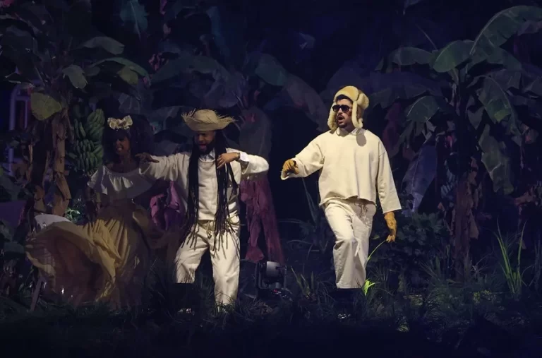 Bad Bunny aclara la controversia del Super Bowl: "Nuestra marca está aquí para quedarse