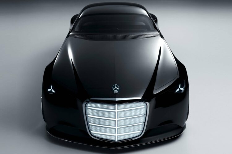 Mercedes-Benz Vision Iconic: hacia el futuro o recordando el pasado