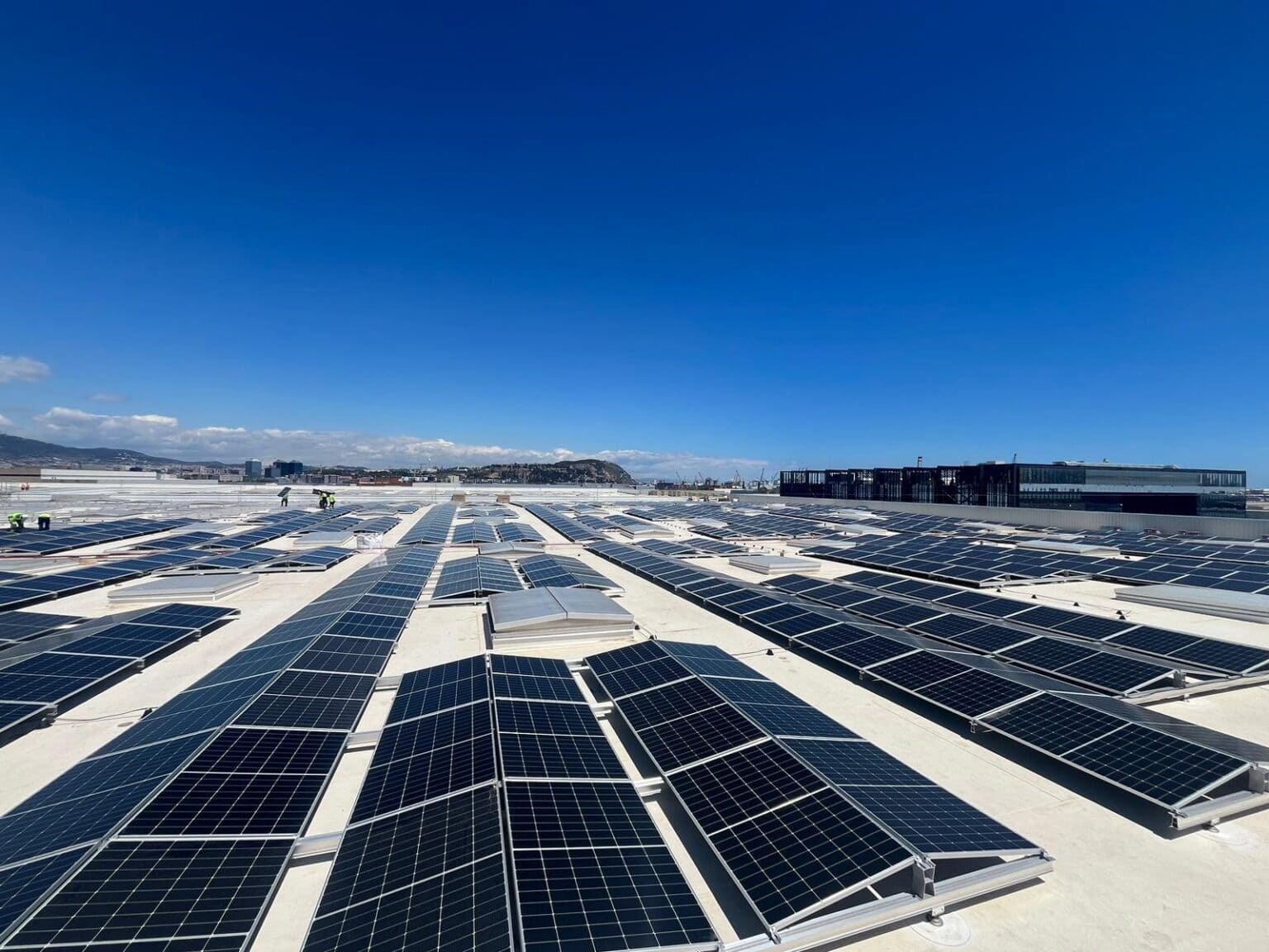 UPV desarrolla un sistema para prever la demanda de energías renovables en puertos