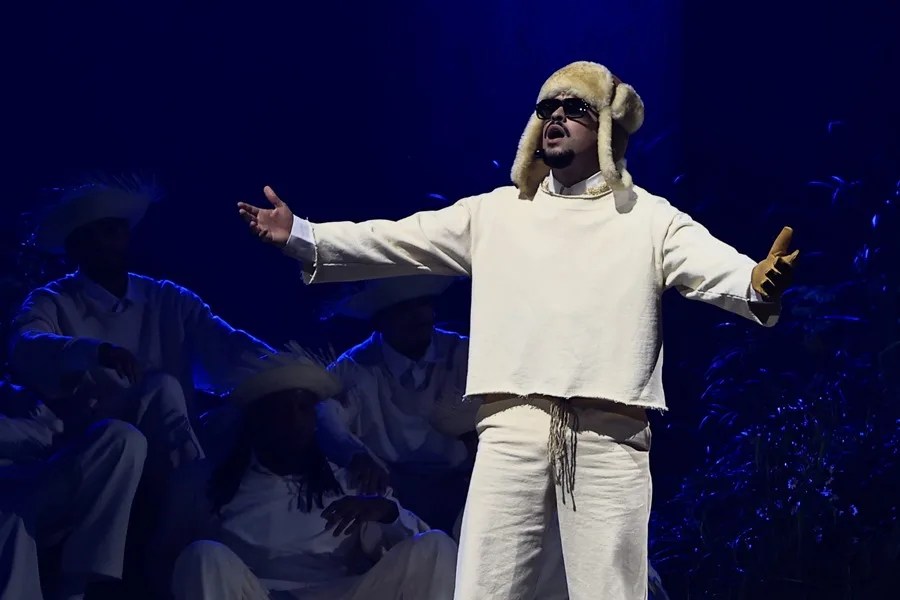 Bad Bunny bate r&eacute;cord de nominaciones a los Billboard latinos, seguido por Fuerza Regida