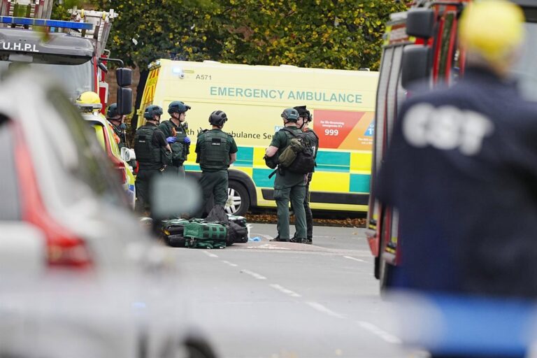La policía revela la identidad del presunto autor del ataque en Mánchester y confirma tres