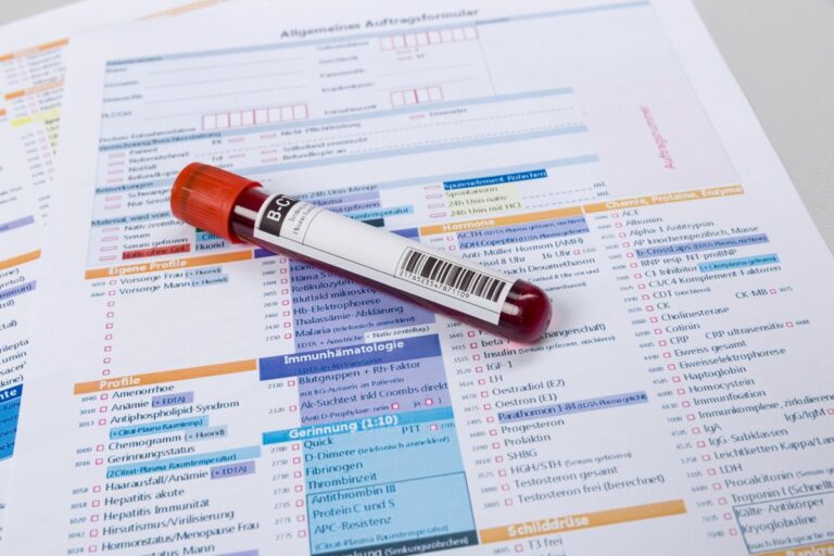 Pruebas de sangre para cáncer: ¿detectan temprano o siguen siendo solo una promesa?
