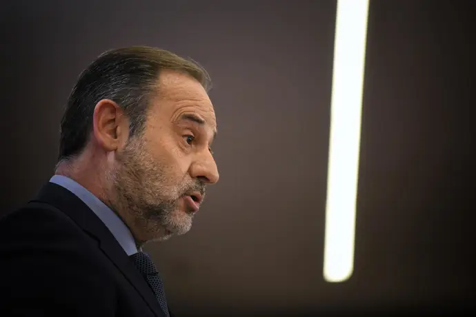 Abascal pide la renuncia de Sánchez tras el informe de la UCO sobre los pagos en efectivo del PSOE