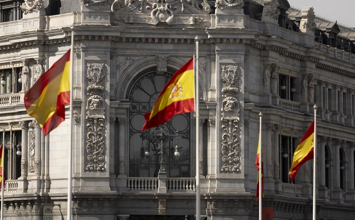 La prima de riesgo en España cae a 53,40 puntos, alcanzando mínimos no observados desde 2009