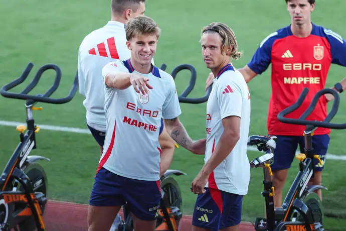 La selección comienza sus entrenamientos con el apoyo de los aficionados
