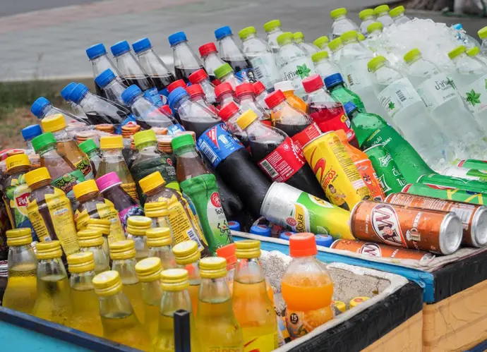 Bebidas azucaradas y sus opciones: ¿un peligro silencioso para la salud del hígado?