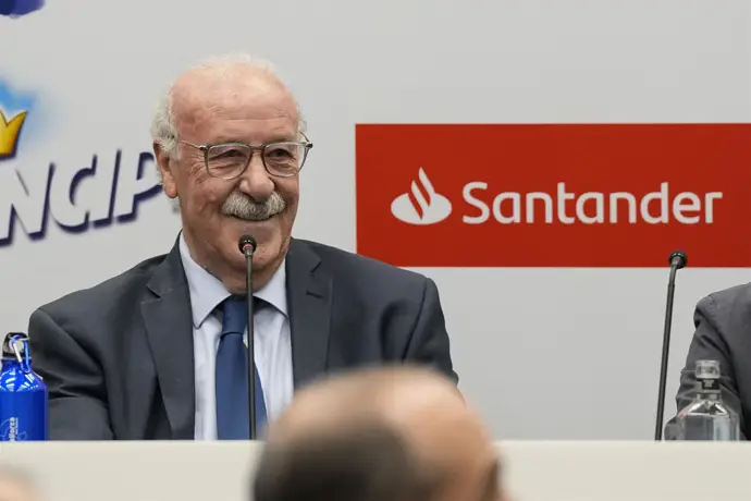 Del Bosque confía en que De la Fuente tomará la decisión correcta sobre Yamal en la controversia