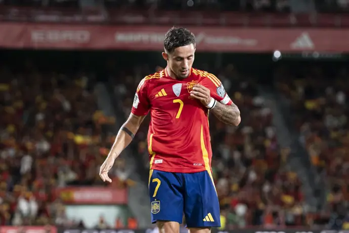 Yéremy Pino: "Todos admiran a Pedri en cada encuentro